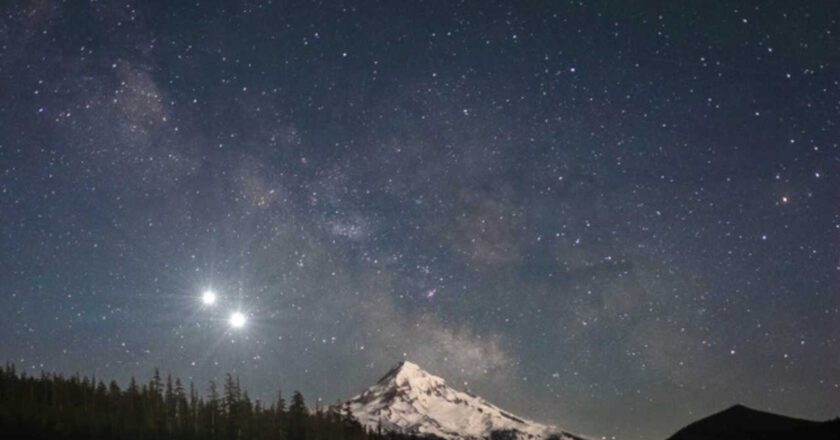 Giove e Saturno diventeranno un unico luminoso astro